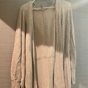 EUC Athleta Mantra Wrap Light Grey Heather